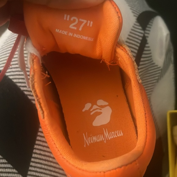 Off-white toddlers size10 - Picture 5 of 6